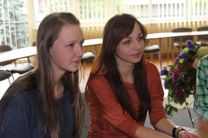 Projekt młodzieży szkół powiatu brzeskiego :: Dziewczyny z ZSP nr 1 w Brzesku