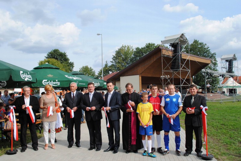 Otwarcie największego w regionie :: kompleksu sportowego - rekreacyjnego w Borzęcinie - Borku